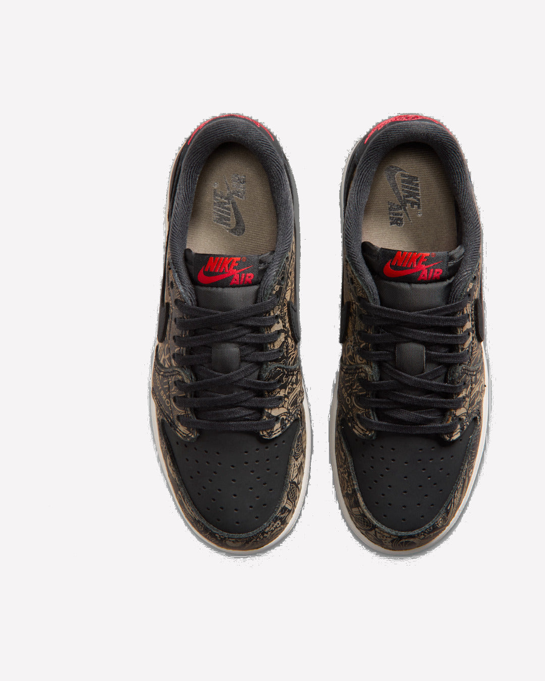 Jordan 1 Retro Low OG Laser Black University Red — vista de la suela