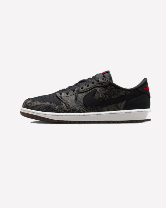 Jordan 1 Retro Low OG Laser Black University Red — vista lateral
