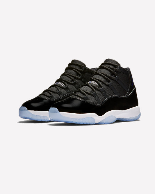 Jordan 11 Retro Space Jam (2016) — detalle del upper
