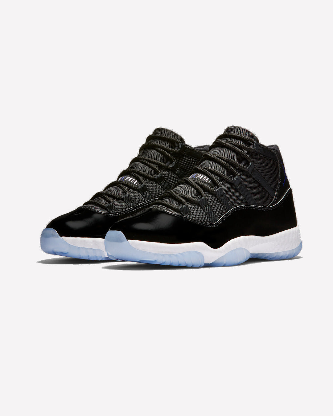 Jordan 11 Retro Space Jam (2016) — detalle del upper