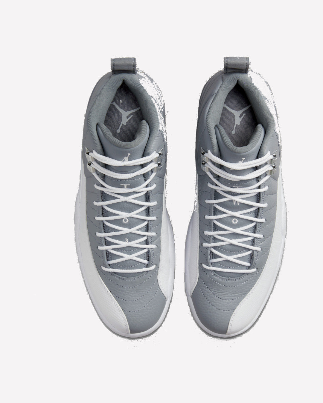Jordan 12 Retro Stealth — detalle del talón