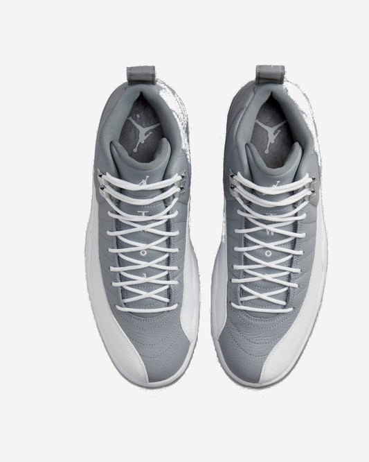 Jordan 12 Retro Stealth — detalle del talón