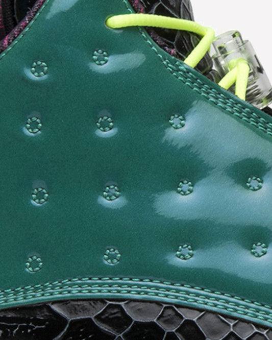 Jordan 13 Retro Doernbecher — detalle de la suela