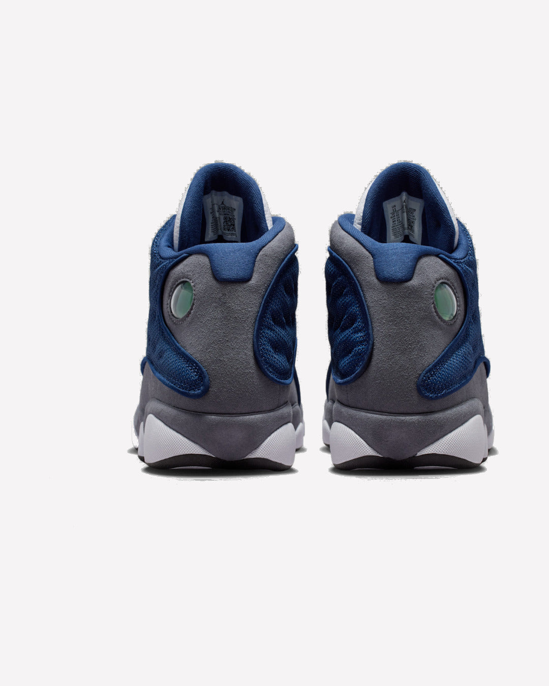 Jordan 13 Retro Flint (2026) — vista del par