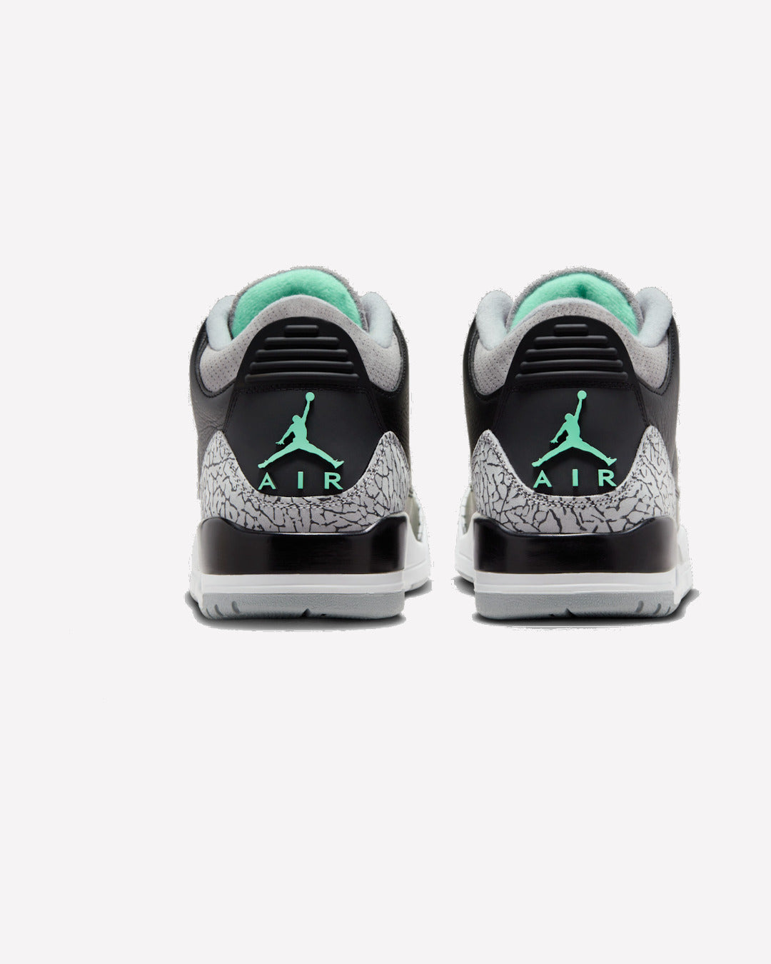 Jordan 3 Retro Green Glow — detalle del talón