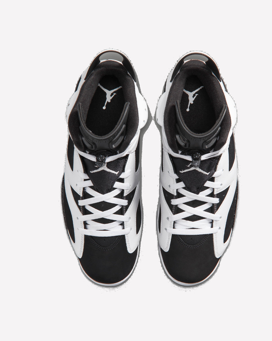 Jordan 6 Retro Oreo (2026) — vista del talón