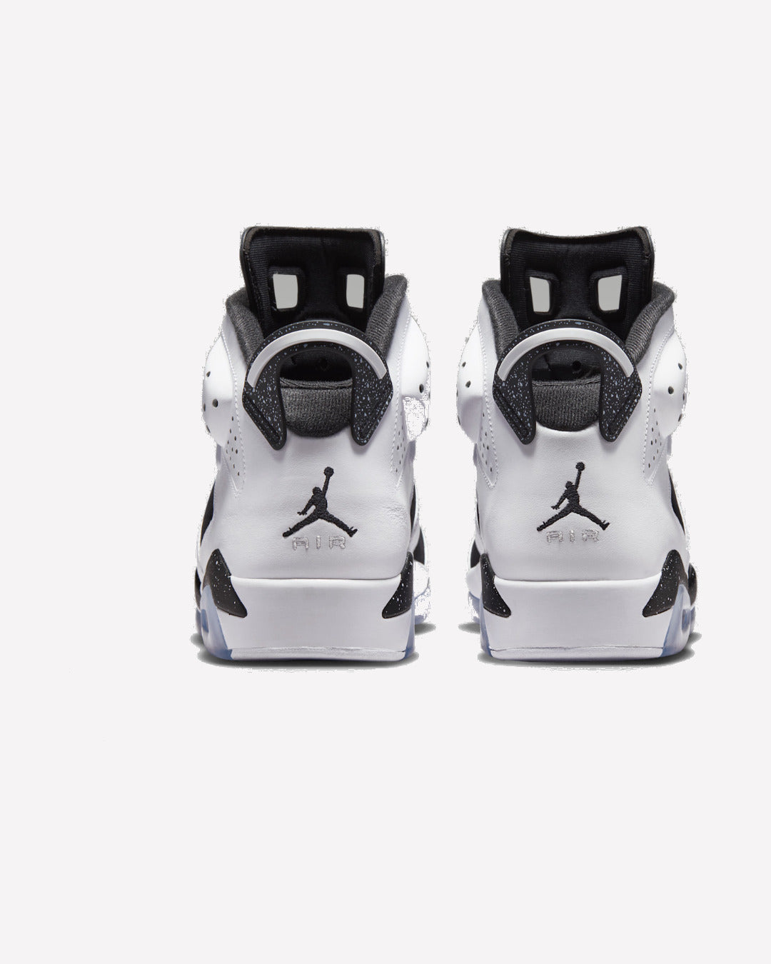 Jordan 6 Retro Oreo (2026) — detalle del upper