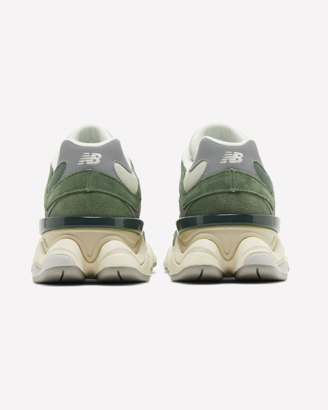 New Balance 9060 Nori — detalle del talón