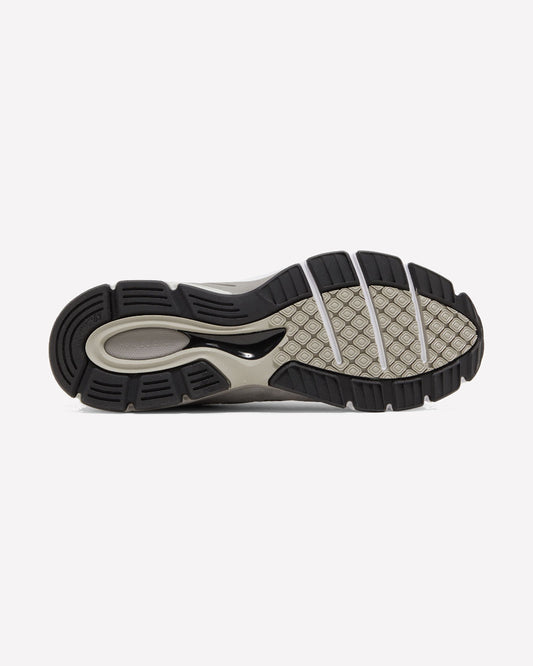 New Balance 990v4 MiUSA Grey Silver (3)
