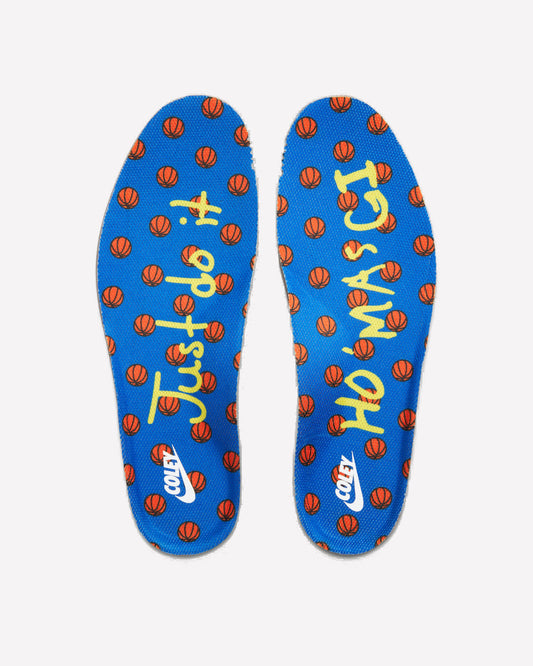 Nike Air Foamposite One Doernbecher (2023) — par completo