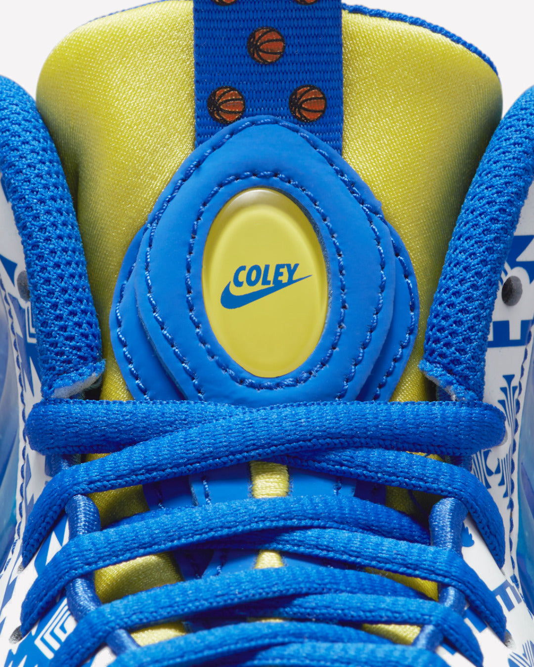 Nike Air Foamposite One Doernbecher (2023) — detalle del lateral