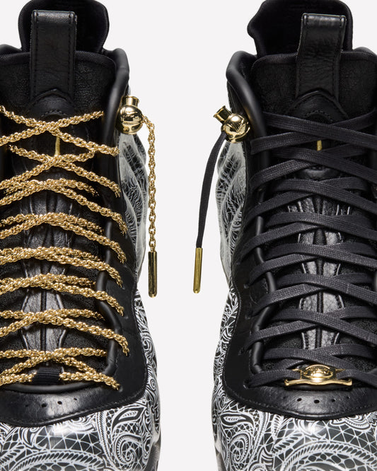 Nike Air Foamposite One Victor Solomon ASW Black — detalle de los cordones