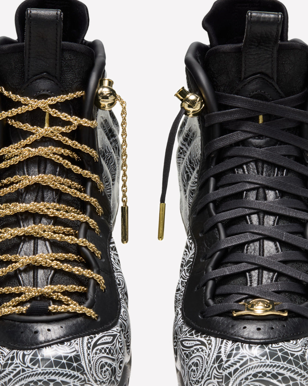 Nike Air Foamposite One Victor Solomon ASW Black — detalle de los cordones