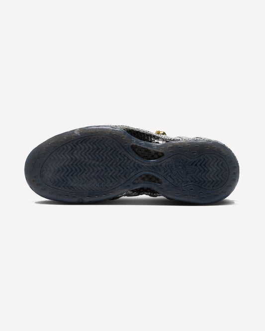 Nike Air Foamposite One Victor Solomon ASW Black — vista frontal