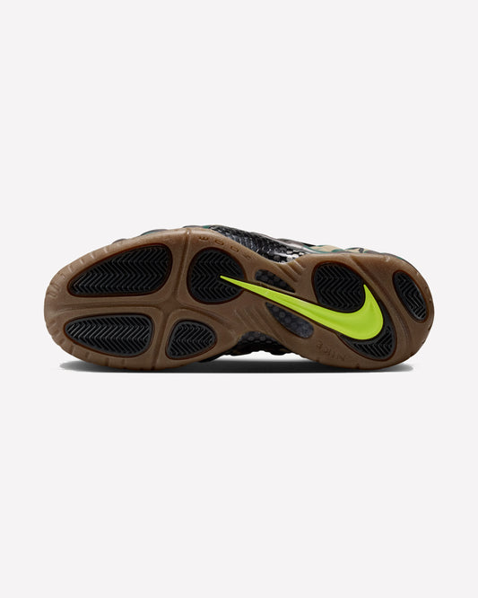 Nike Air Foamposite Pro Army Camo — vista lateral derecha