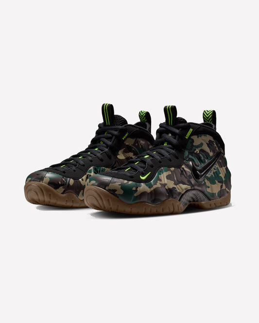 Nike Air Foamposite Pro Army Camo — detalle del talón