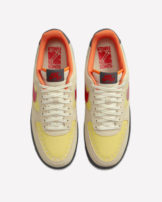 Nike Air Force 1 Low '07 LX Somos Familia — vista superior