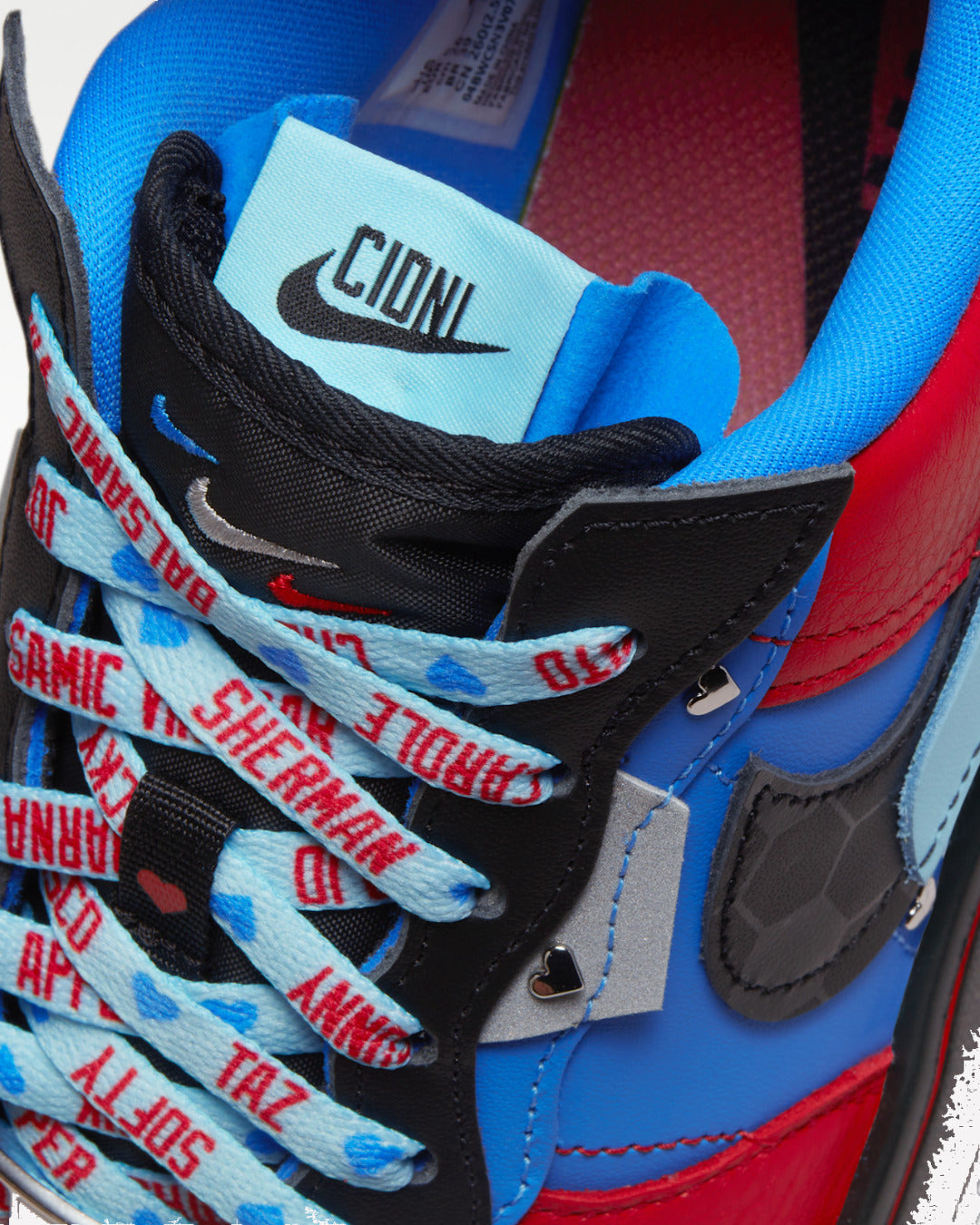 Nike Air Force 1 Low Fontanka Doernbecher Cidni — par completo
