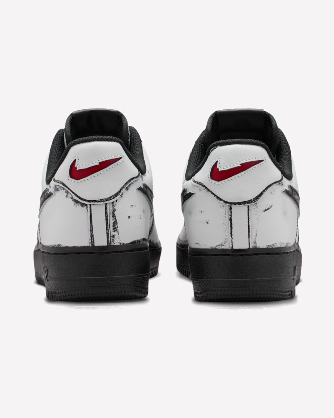 Nike Air Force 1 Low Scream Ghostface — detalle del Swoosh