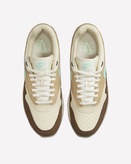 Nike Air Max 1 Crepe Brown — vista de la suela
