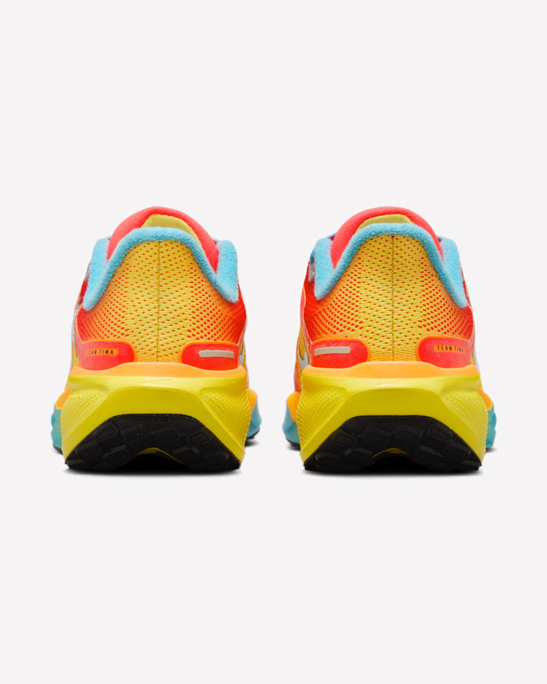 Nike Air Zoom Pegasus 41 Doernbecher Tima — detalle del lateral