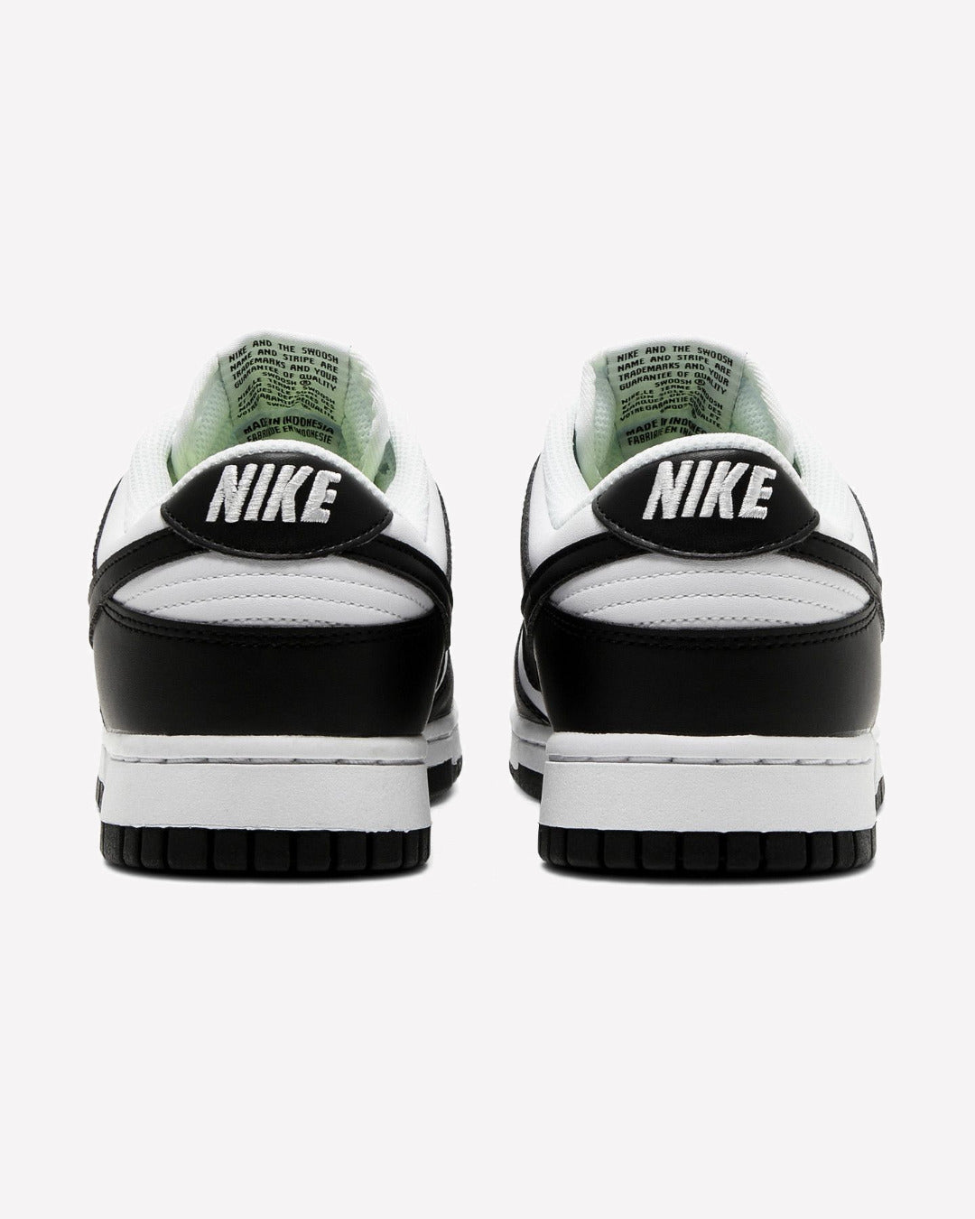 Nike Dunk Low Next Nature Panda — vista del talón