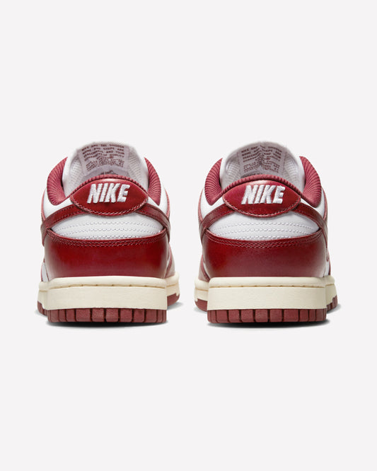 Nike Dunk Low PRM Vintage Team Red — Suela exterior