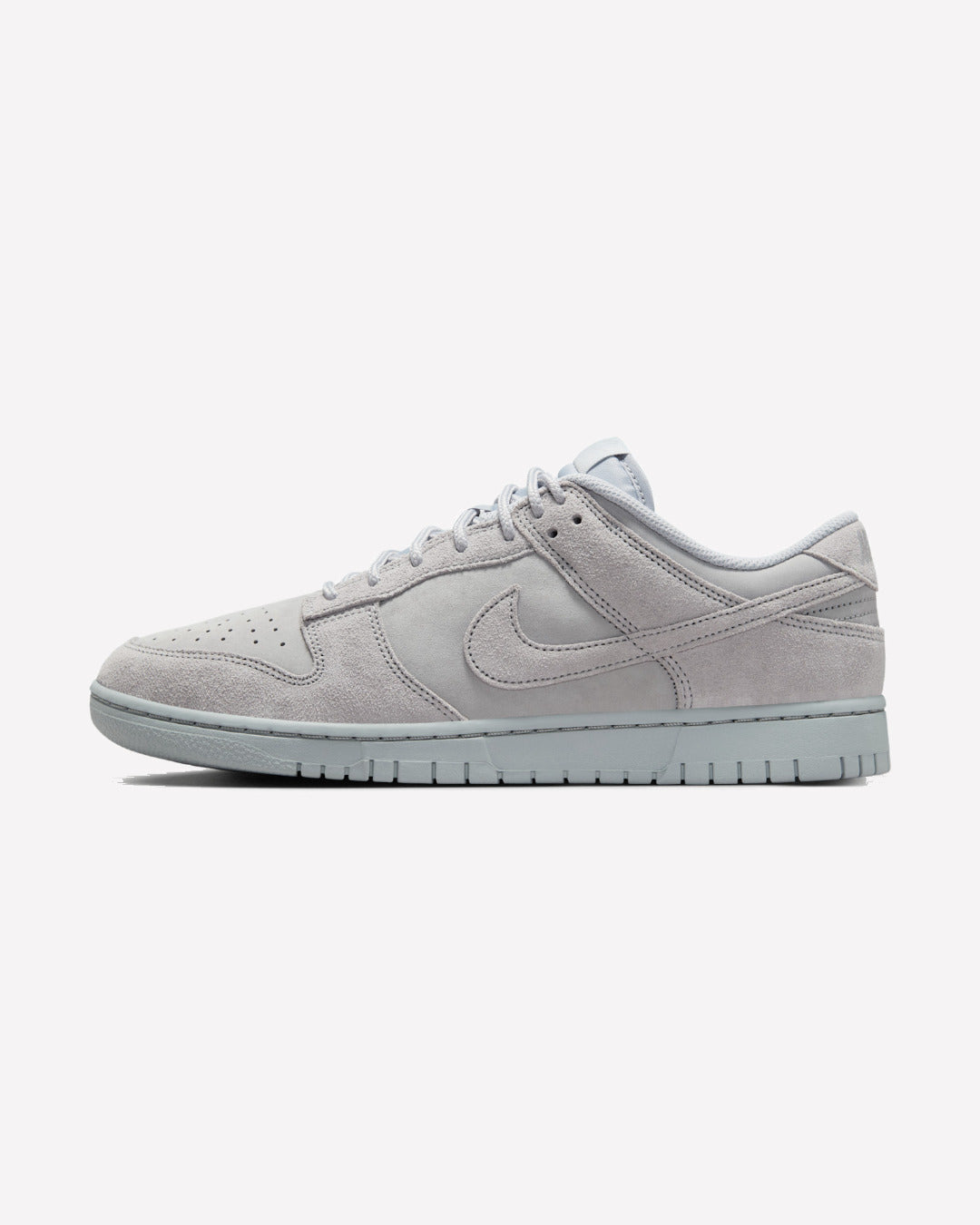 Nike Dunk Low SE Wolf Grey — vista lateral