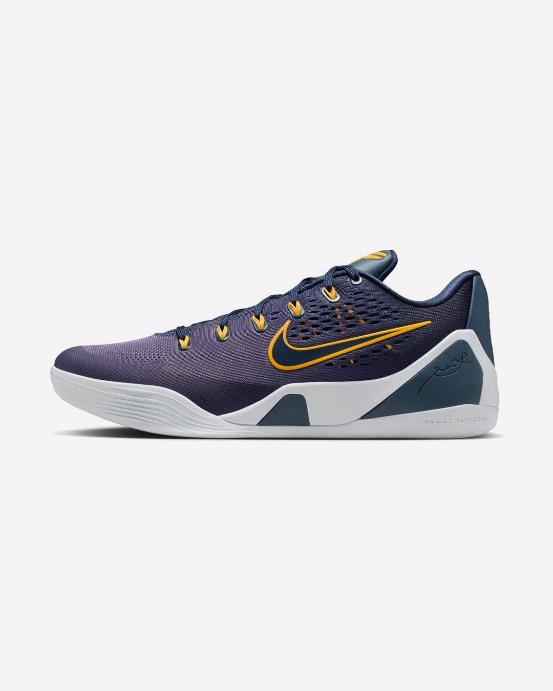 Nike Kobe 9 EM Low Protro Fade