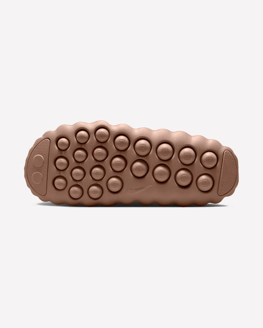 Nike Mind 001 Slide Rattan — vista de la suela