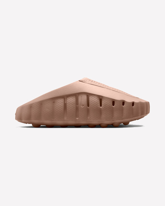 Nike Mind 001 Slide Rattan — vista lateral