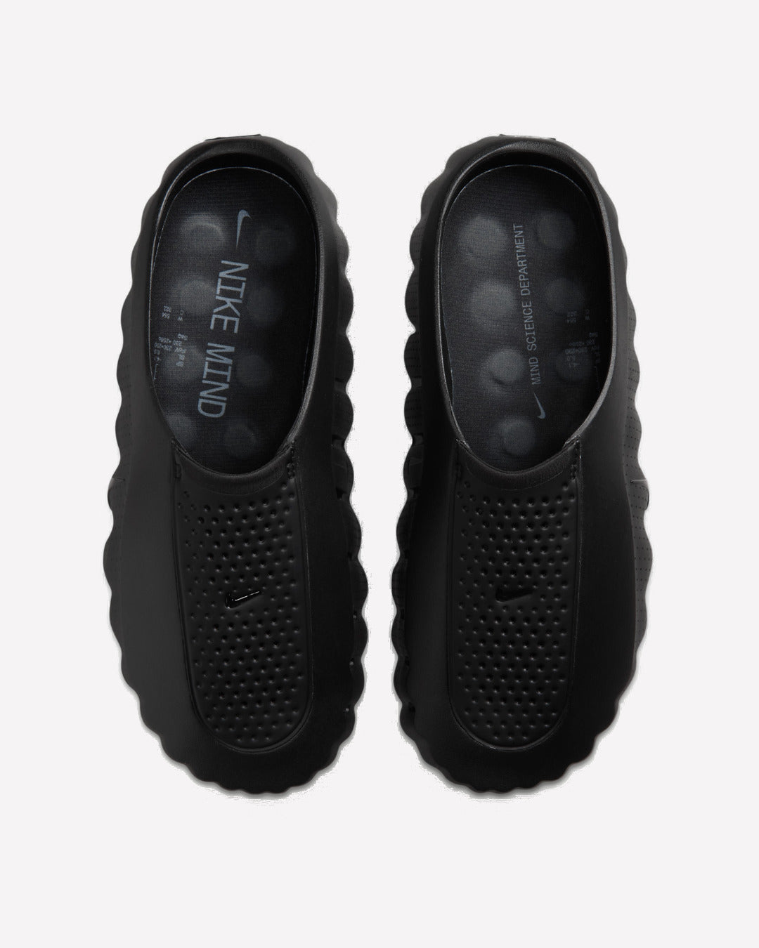 Nike Mind 001 Slide Triple Black — vista de la suela
