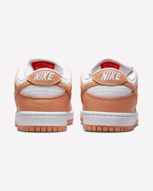 Nike SB Dunk Low Pro ISO Light Cognac — detalle del talón