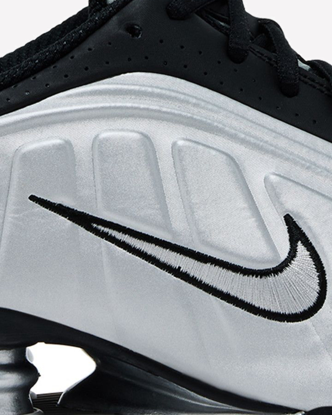 Nike Shox R4 Metallic Silver Black